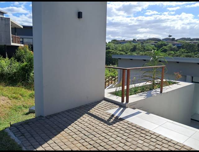 4 BEDROOM HOUSE FOR SALE IN PALM LAKES ESTATE